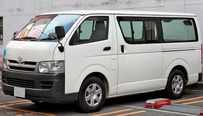 Toyota HiAce Super Wagon 10 chỗ 2.7